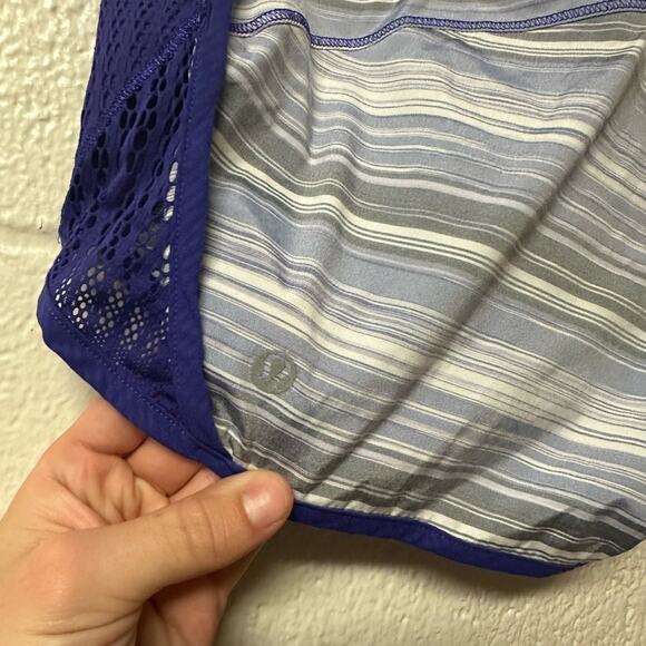 Lululemon Run: Sun Sprinter 4” Short in Elevation Stripe Bruised Berry Size 8 - Picture 9 of 14